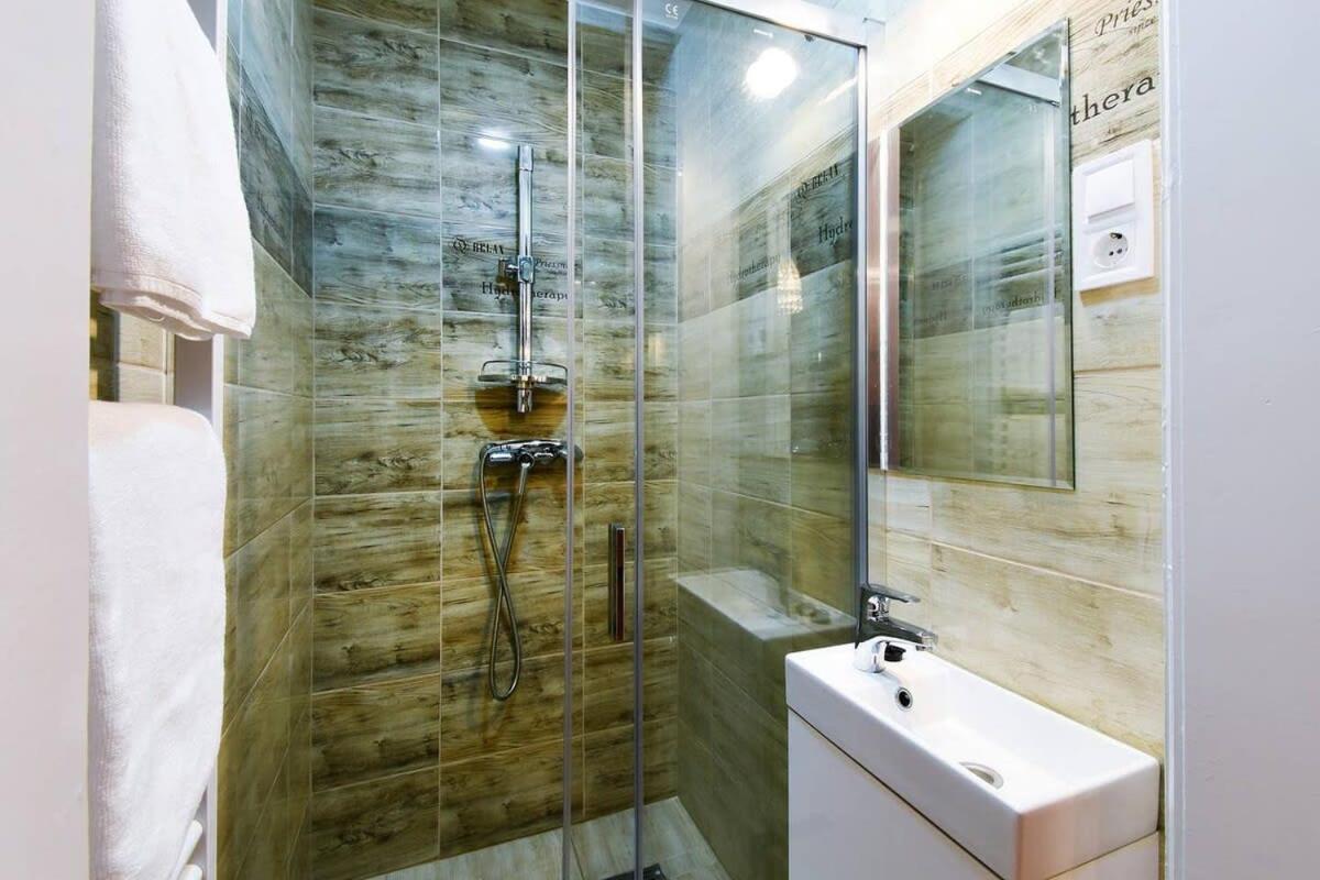 Very Central Very Spacious New Home Budapeste Exterior foto