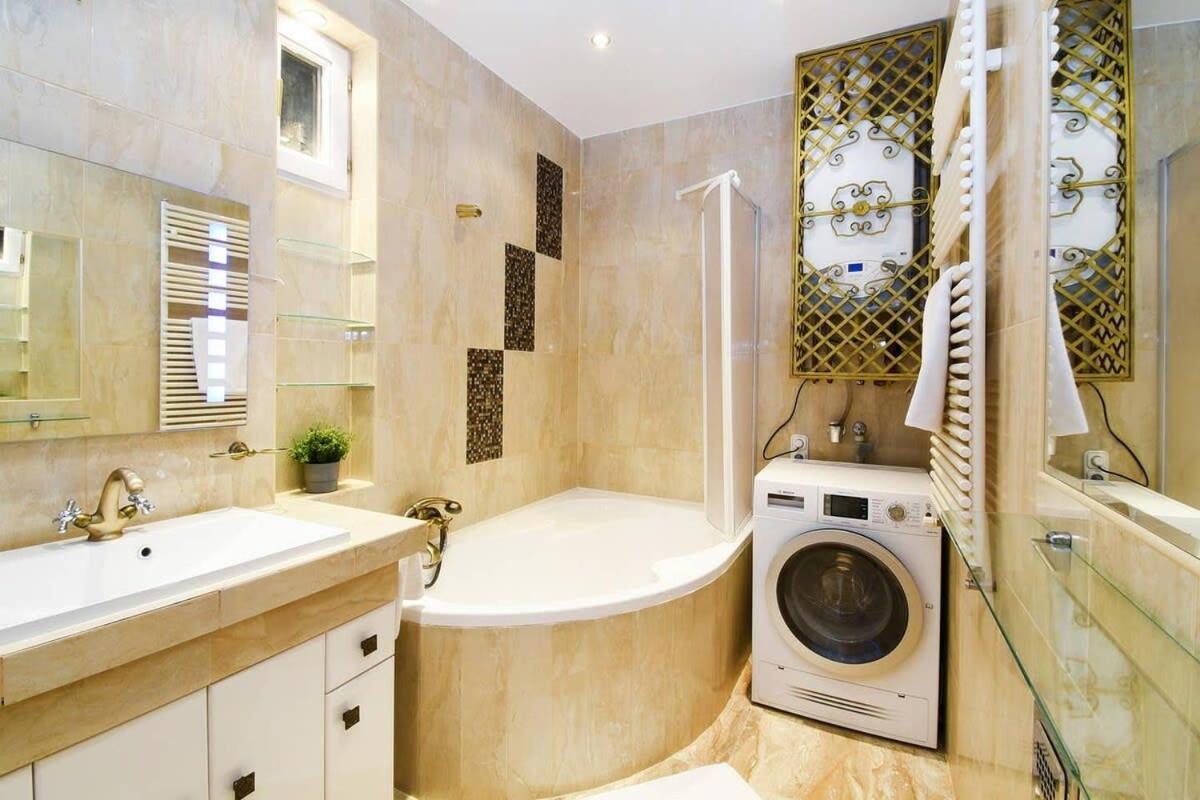 Very Central Very Spacious New Home Budapeste Exterior foto